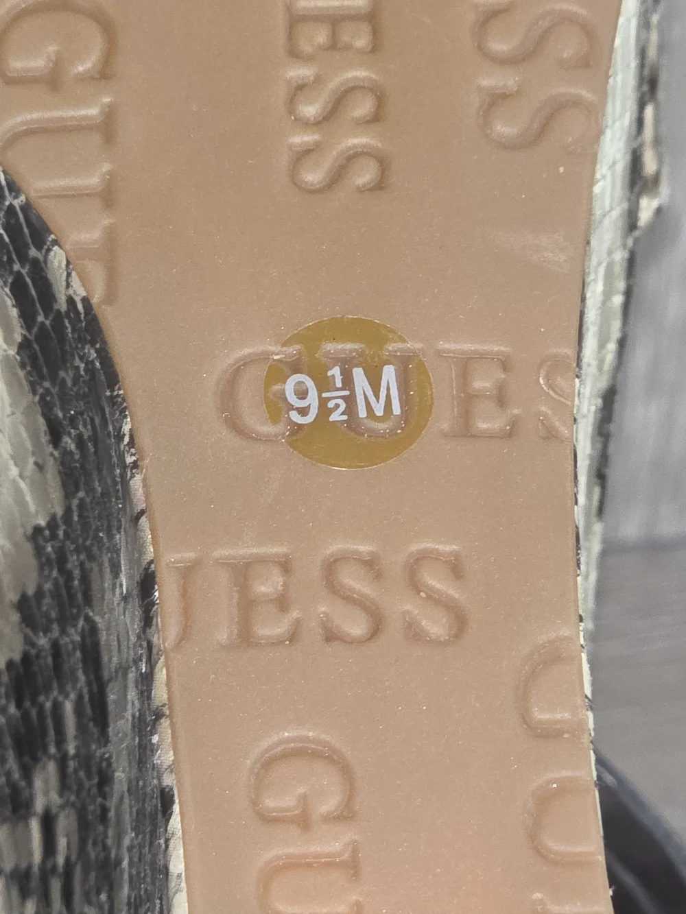 GUESS Women's Snake-Print Platform Wedge Sandals Beige/Black NWOT SIZE 9.5
